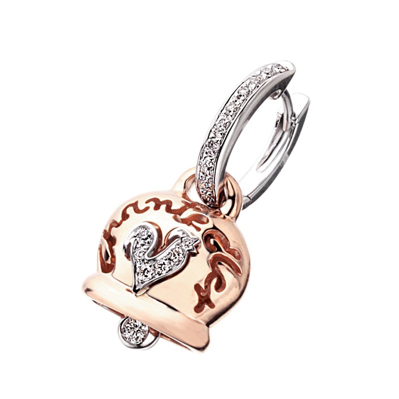 Campanella in oro rosa, diamanti e gallo in pavé di diamanti